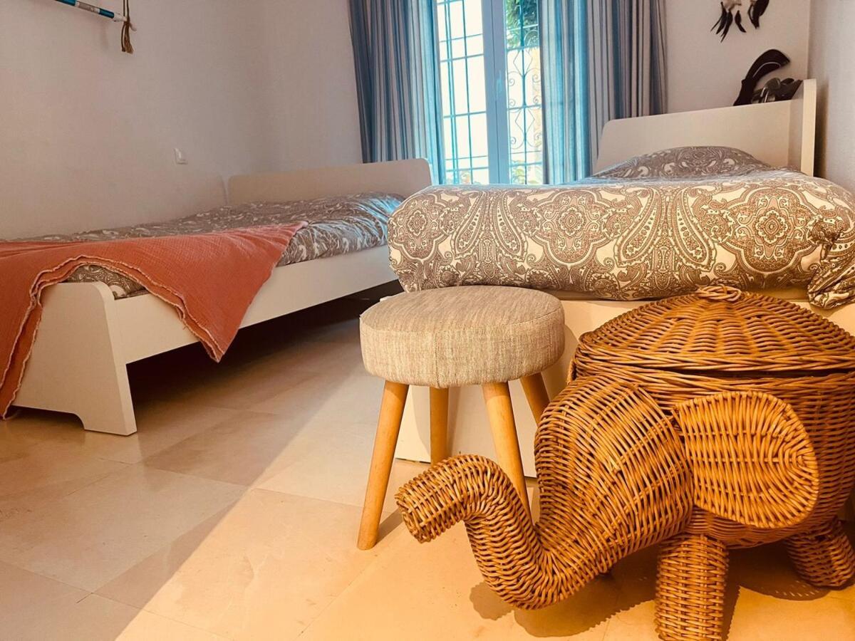 Bohemian Chic Famille Et 5 Piscines Apartamento Estepona